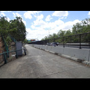 Der „Veloway 1“ verläuft hier neben dem Pacific Motorway